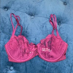 Victoria’s Secret Lace Bra 36D